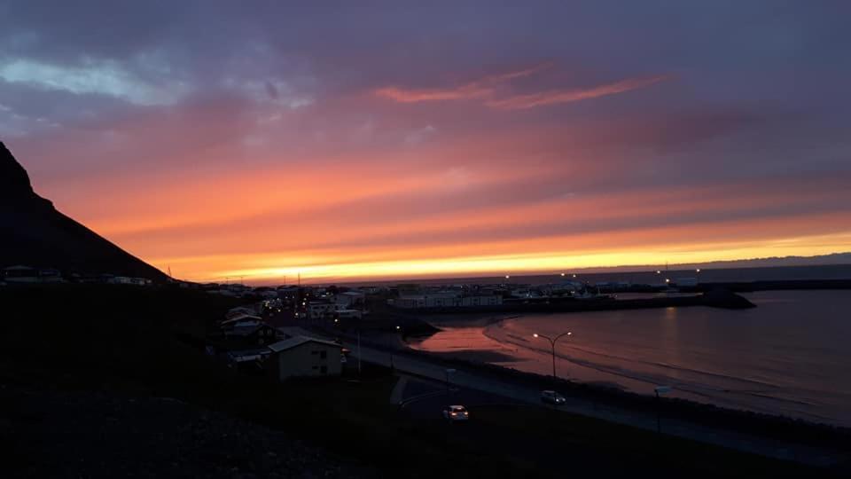 Bikers Paradise Ólafsvík エクステリア 写真
